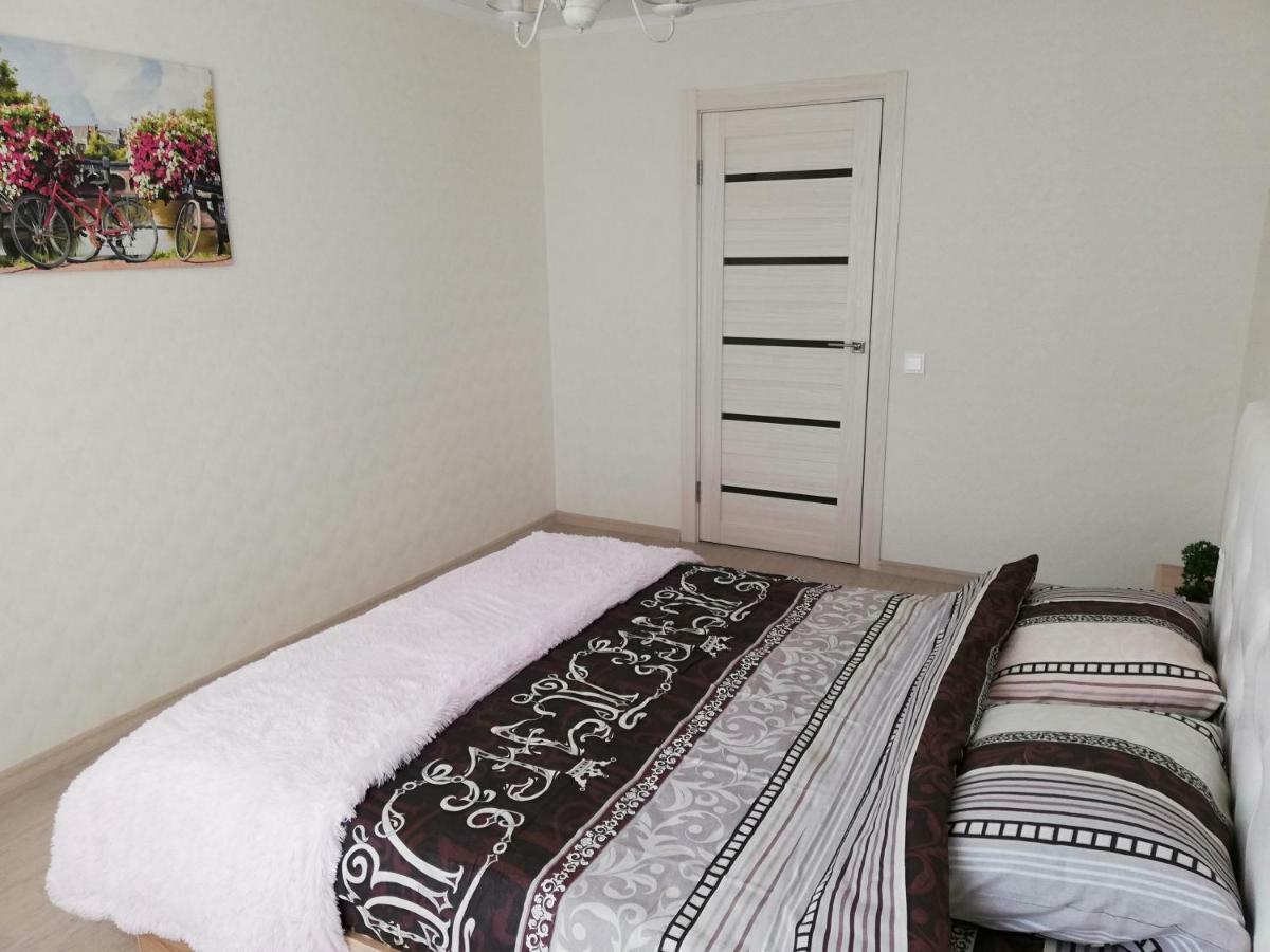 Helena Apartments On Mira 61 Mohiliv Kültér fotó