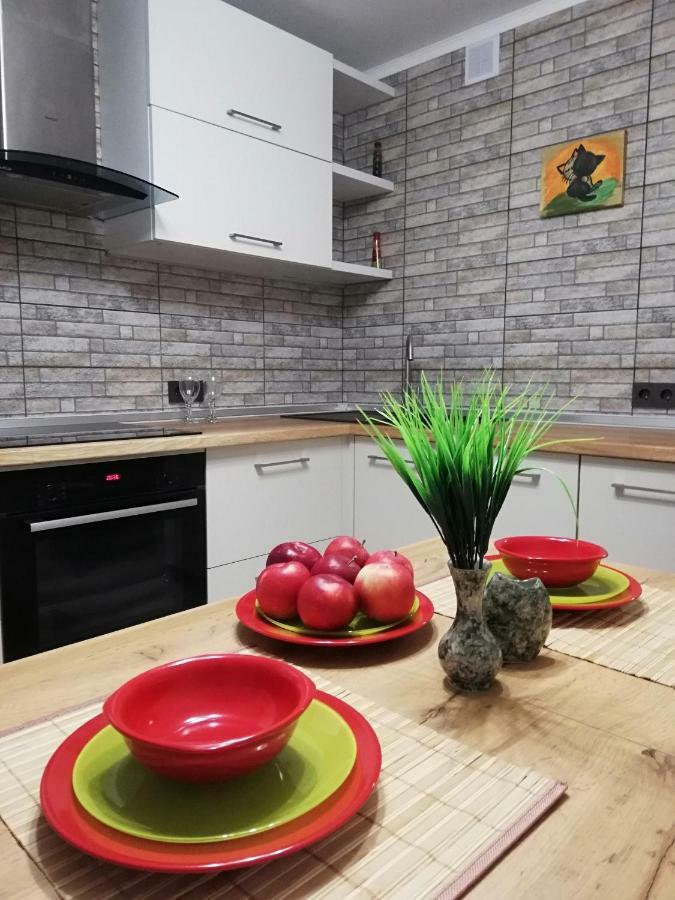 Helena Apartments On Mira 61 Mohiliv Kültér fotó